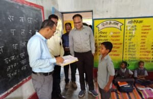 कलेक्टर अजीत वसंत का लुण्ड्रा पर सख्त एक्शन:- स्कूलों, अस्पतालों और आंगनबाड़ी केंद्रों का औचक निरीक्षण, कम उपस्थिति पर बीईओ को नोटिस के निर्देश