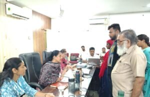 जनदर्शन में गूंजीं आमजन की समस्याएं: कलेक्टर ने हर आवेदन को गंभीरता से सुना, अधिकारियों को दिए त्वरित निराकरण के सख्त निर्देश
