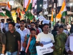 धर्मेंद्र प्रधान के इस्तीफे के बाद कांग्रेस ने निकाला विजय मार्च, छात्रों एवं राहुल गांधी की जीत पर हुआ विजय समारोह
