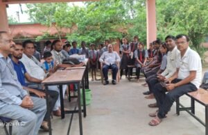 प्राथमिक एवं माध्यमिक शाला ईर्रा में निशुल्क स्वास्थ्य शिविर आयोजित