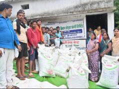 ग्राम पोड़ी में किसानों को वितरित किए गए बीज, विधायक उद्देश्वरी पैकरा ने सुनी ग्रामीणों की समस्याएं
