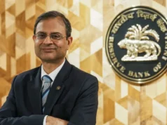 RBI का बड़ा फैसला: रेपो रेट 5.25% पर बरकरार, जानें आम लोगों पर क्या होगा असर