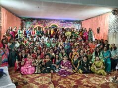 कुसमुंडा में महिलाओं ने धूमधाम से मनाया सावन महोत्सव, रैंप वॉक और गीत-संगीत ने बांधा समां
