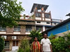 सफलता की कहानी प्रधानमंत्री सूर्यघर योजना से अशोक साहू के घर की छत बनी कमाई और बचत का जरिया