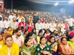 रुद्रेश्वर घाट पर चित्रोत्पल महानदी गंगा आरती एवं महाप्रसादी में शामिल हुए विधायक,कलेक्टर और कांग्रेस जिलाध्यक्ष सहित भाजपा प्रदेश उपाध्यक्ष