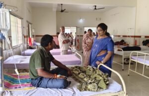 सामुदायिक स्वास्थ्य केंद्र का जिला पंचायत सभापति मोनिका देवांगन ने किया औचक निरीक्षण