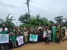 कर्मा विद्यालय समोदा में ग्रीन डे पर बच्चों ने पर्यावरण संरक्षण का दिया संदेश।