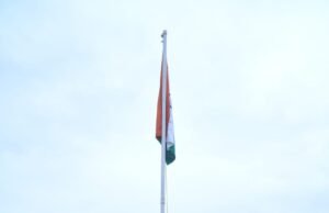 कलेक्टर निवास में कलेक्टर श्री विश्वदीप ने किया ध्वजारोहण