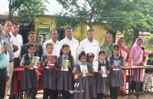 गुखेरा में गूंजे ‘वंदे मातरम’ के नारे: प्रभात फेरी और देशभक्ति के गीतों के साथ हर्षोल्लास से मनाया गया राष्ट्रीय पर्व, अमर शहीदों के बलिदान को किया गया नमन