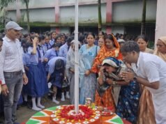 रतनपुर स्वामी आत्मानंद कन्या उत्कृष्ट हिंदी माध्यमिक विद्यालय में धूमधाम से मनाया गया स्वतंत्रता दिवस