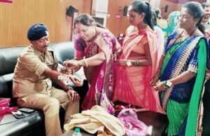 साइबर जागृति अभियान में जांजगीर-चांपा ने रचा इतिहास एक लाख से अधिक लोगों ने बांधी ‘साइबर जागृति राखी’, गांव-गांव और शहर-शहर पहुंचा साइबर सुरक्षा का संदेश