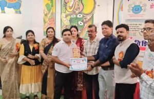 राष्ट्रीय वैज्ञानिक एवं जन-जागरूकता शैक्षिक संगोष्ठी में व्याख्याता संदीप सेन सम्मानित: ‘इंद्रिय-भ्रम’ प्रयोगों से दिया वैज्ञानिक सोच का संदेश