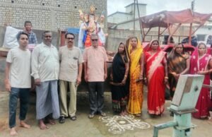 हनुमान चबुतरा बस्ती में विधिवत पूजन के साथ हुआ श्री गणेश प्रतिमा विसर्जन