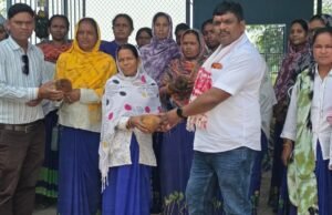 स्वच्छ भारत के संकल्प को मजबूती: भीखम सिंह ठाकुर ने तेंदूलोथा में स्वच्छता दीदियों का किया सम्मान