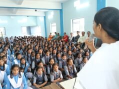 ब्रह्माकुमारी बहनों ने गुजरा हाई स्कूल और रसनी हाई स्कूल मे नशा मुक्ति अभियान के तहत चलाया जागरूकता अभियान