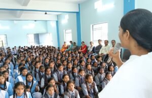 ब्रह्माकुमारी बहनों ने गुजरा हाई स्कूल और रसनी हाई स्कूल मे नशा मुक्ति अभियान के तहत चलाया जागरूकता अभियान