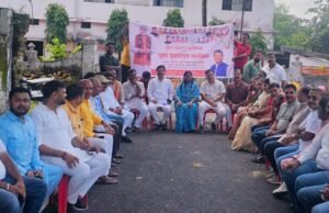 सेवा संकल्प अभियान के तहत माता राजमोहनी देवी वार्ड में हुआ वृहद वृक्षारोपण