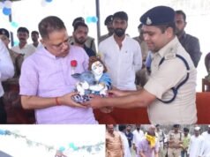 केंद्रीय जेल में गूंजे कान्हा के भजन, उत्साह से बंदियों ने फोड़ी मटकी