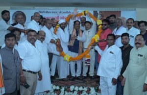 शिक्षक सम्मान से लेकर पौधा और ‘आशीर्वाद का दीया’ वितरण तक, अशोक बजाज के जन्मदिन पर हुए विविध आयोजन