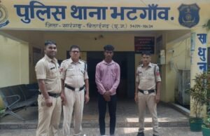 सबरिया डेरा में पुलिस की दबिश, 70 लीटर कच्ची महुआ शराब जब्त,युवक गिरफ्तार