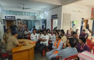 रतनपुर पुलिस आगामी गणेश चतुर्थी को लेकर शांति समिति की आवश्यक बैठक रतनपुर पूजा आयोजक गणेश चतुर्थी सितंबर 14 से शुरू होकर 18 सितंबर को विसर्जन के साथ सम्पन्न होगी।