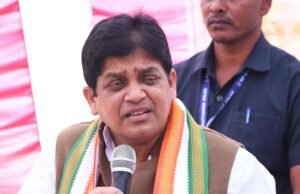 यूपीआई शुल्क पर डहरिया का सवाल-डिजिटल भुगतान की लागत का बोझ आखिर किस पर पड़ेगा?