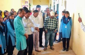 सेवा संकल्प अभियान में गोड़ा स्कूल के बच्चों ने दिखाई कला की ताकत, रंगोली-चित्रकला और भाषण से दिया विकसित भारत का संदेश