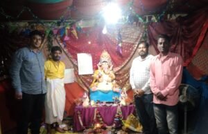 कुसमुंडा क्षेत्र में धूमधाम से मनाया जा रहा गणेश उत्सव, भाजपा मंडल महामंत्री विकेश झा ने पंडालों में पहुंचकर किए दर्शन