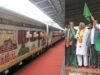 मुख्यमंत्री तीर्थ दर्शन योजना – मथुरा-वृंदावन के लिए 800 वरिष्ठ यात्रियों का जत्था रवाना