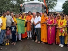 राधे मोहन रामायण समिति गौरेला के 42 श्रद्धालुओं का जत्था नर्मदा परिक्रमा के लिए रवाना ; नगर पालिका अध्यक्ष एवं उपाध्यक्ष ने हरी झंडी दिखाकर किया रवाना: