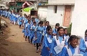 उल्लास नवभारत साक्षरता के तहत खमतराई में निकली जागरूकता रैली