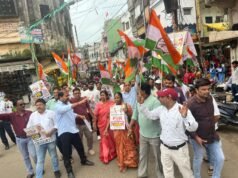 राहुल गांधी पर FIR के विरोध में कांग्रेस का विरोध मार्च, कार्यकर्ताओं ने बुलंद की आवाज