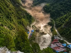 भूटान में ग्लेशियर झील फटने से मचा हड़कंप, महा-सैलाब का खतरा देख बंगाल-असम में हाई अलर्ट, 10 हजार से अधिक लोग सुरक्षित स्थानों पर पहुंचाए गए