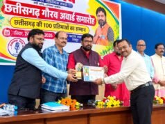35वीं बार रक्तदान करने वाले विजय वर्मा को मिला छत्तीसगढ़ गौरव अवार्ड
