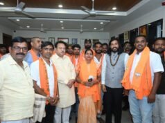 मंत्री गुरु खुशवंत साहेब की उपस्थिति में कांग्रेस नेत्री प्रीति मिश्रा एवं कांग्रेस नेता ललित मनहरे के नेतृत्व में सैकड़ों लोगों ने थामा भाजपा का दामन