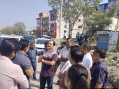 कलेक्टर संजय अग्रवाल ने निगम कमिश्नर प्रकाश कुमार सर्वे के साथ किया सड़क विकास कार्यों का निरीक्षण