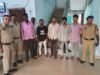 आरंग पुलिस की बड़ी कार्रवाई : 7-8 साल से फरार 7 वारंटी एक साथ गिरफ्तार, न्यायालय में पेश
