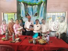 संकुल समन्वयक हरीश दीवान के जन्मदिन पर स्कूलों में उमड़ा उत्साह, बच्चों के साथ मिलकर मनाया ‘न्योता भोज’