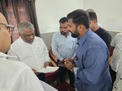 जिला पंचायत सभापति आयुष शर्मा ने सौंपा ज्ञापन, यात्री सुविधाओं और विभिन्न रेल मांगों को लेकर हुई चर्चा
