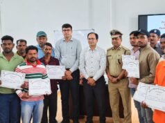 आपदा में जीवन बचाने के लिए तत्पर रहें जल मित्र : कलेक्टर श्री अग्रवाल